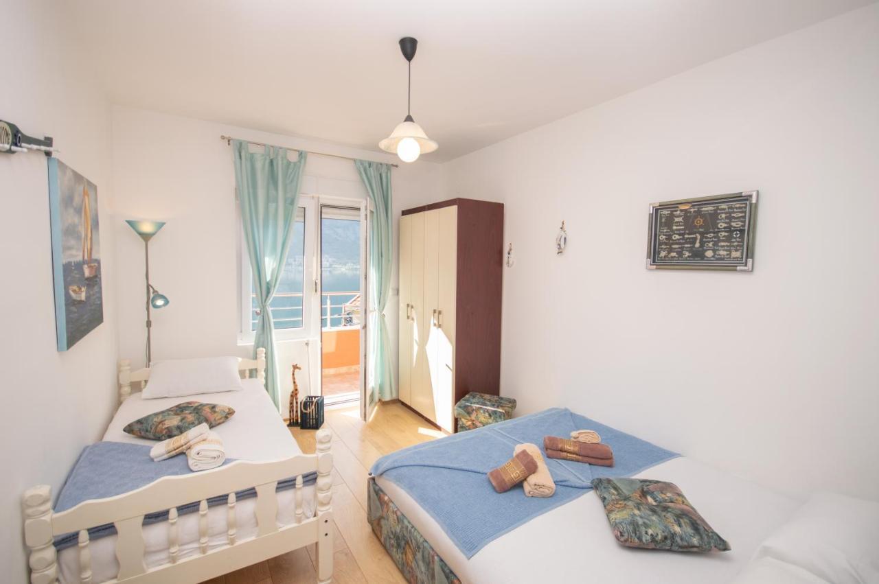 Apartmani Mrsic リサン エクステリア 写真